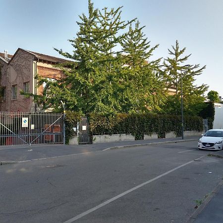 Апартаменты Casaginko - Cozy Loft With Garden In Milano - Naviglio Экстерьер фото
