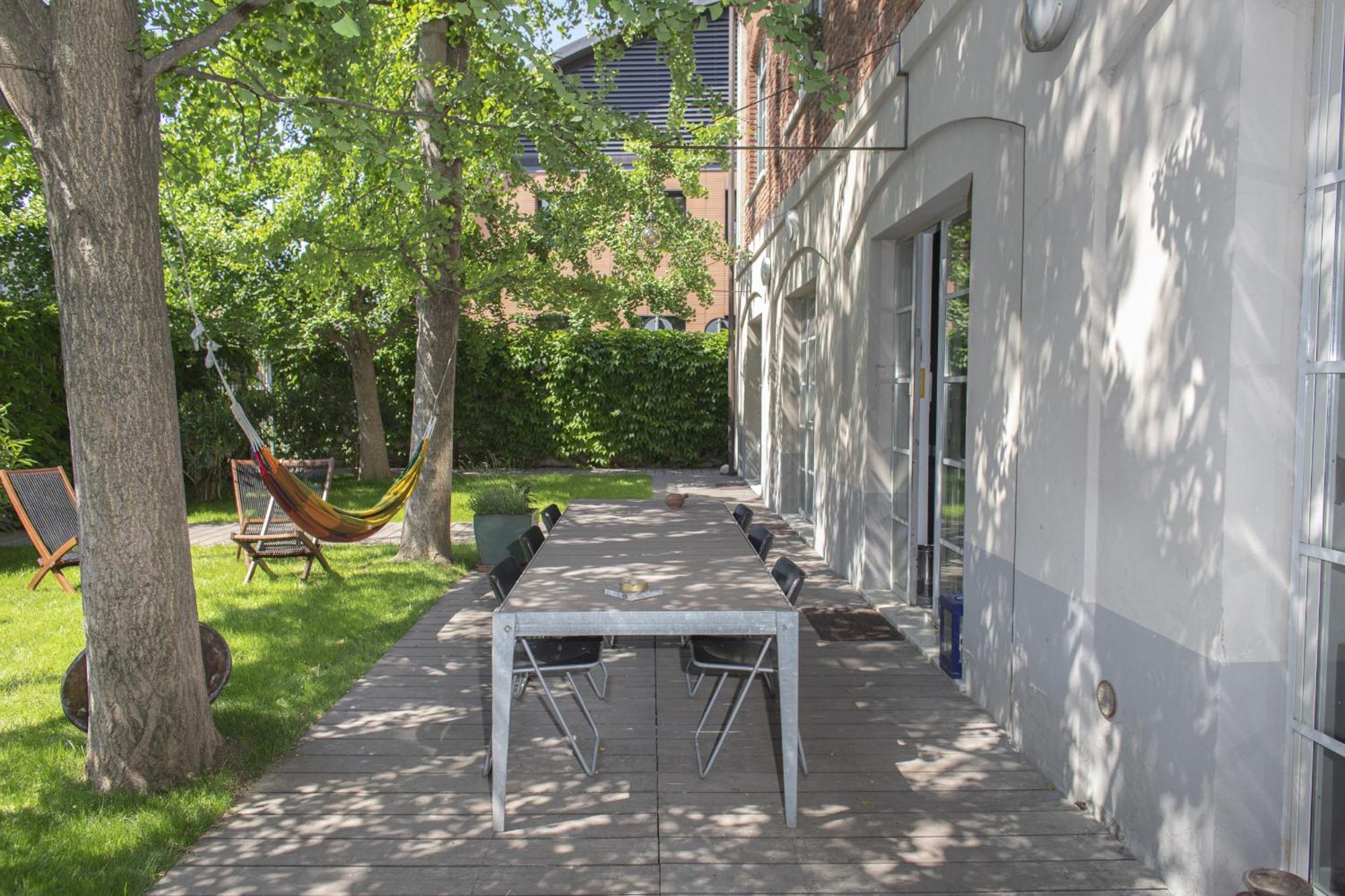 Апартаменты Casaginko - Cozy Loft With Garden In Milano - Naviglio Экстерьер фото
